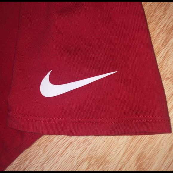 Red Nike USA short sleeve shirt - Picture 3 of 4